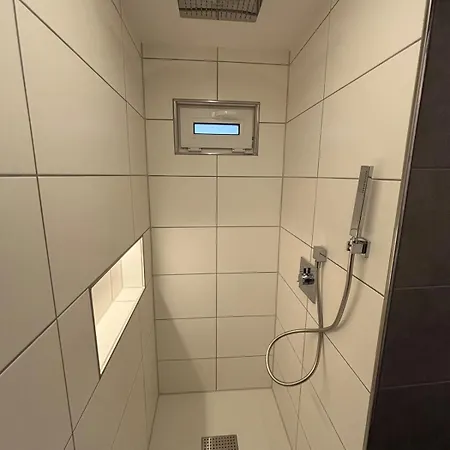 Modernes In Parkplatz Kueche Ruhig Holiday home Duisburg