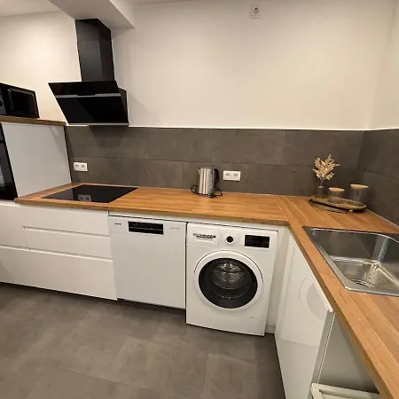 Holiday home Modernes In Parkplatz Kueche Ruhig *